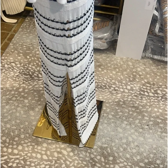 BOOHOO; MONO STRIPE CROCHET MAXI BEACH KAFTAN. NWT - Picture 3 of 5